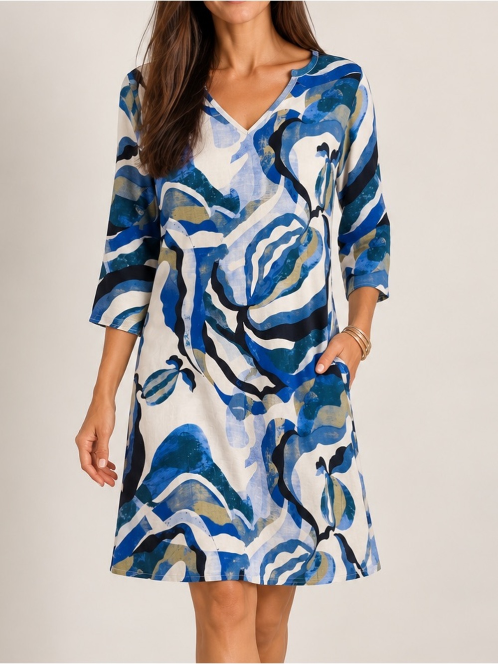 Blue Abstract Print V‑Neck Shift Dress